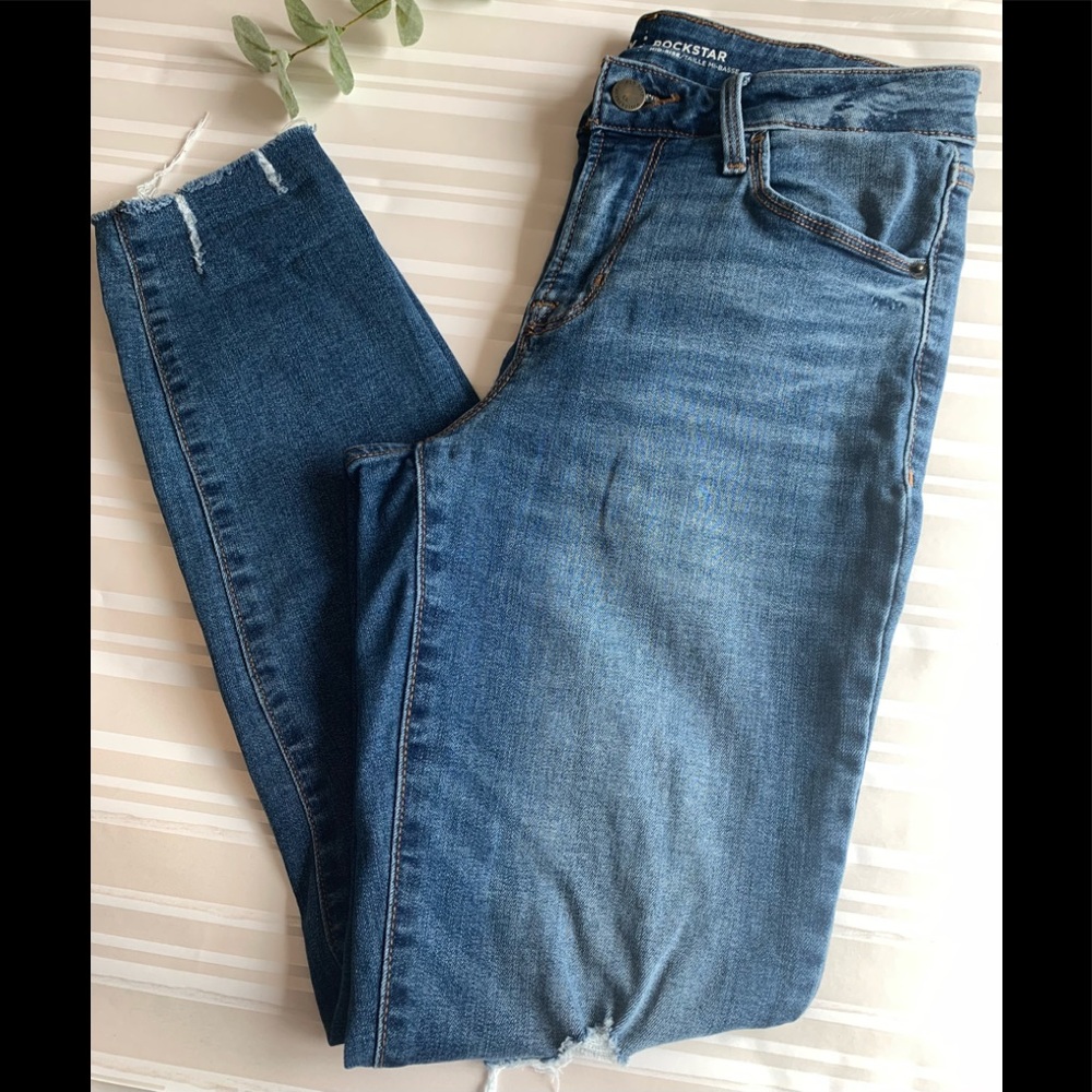 Old Navy Rockstar Mid Rise Women’s Pants size 4
